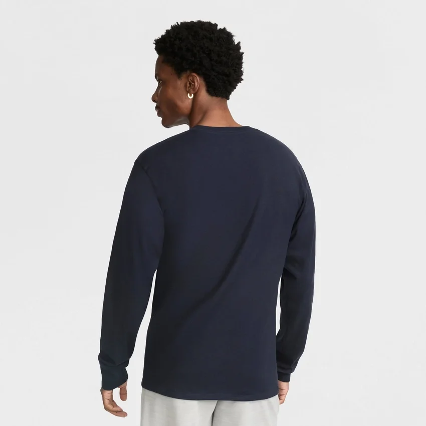 Klassisches Langarm-T-Shirt mit Grafik, Script Logo