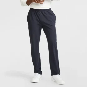 Leichte Lounge-Hose, offener Saum, C Logo