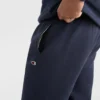 Powerblend-Jogginghose, eng zulaufender Saum, C Logo